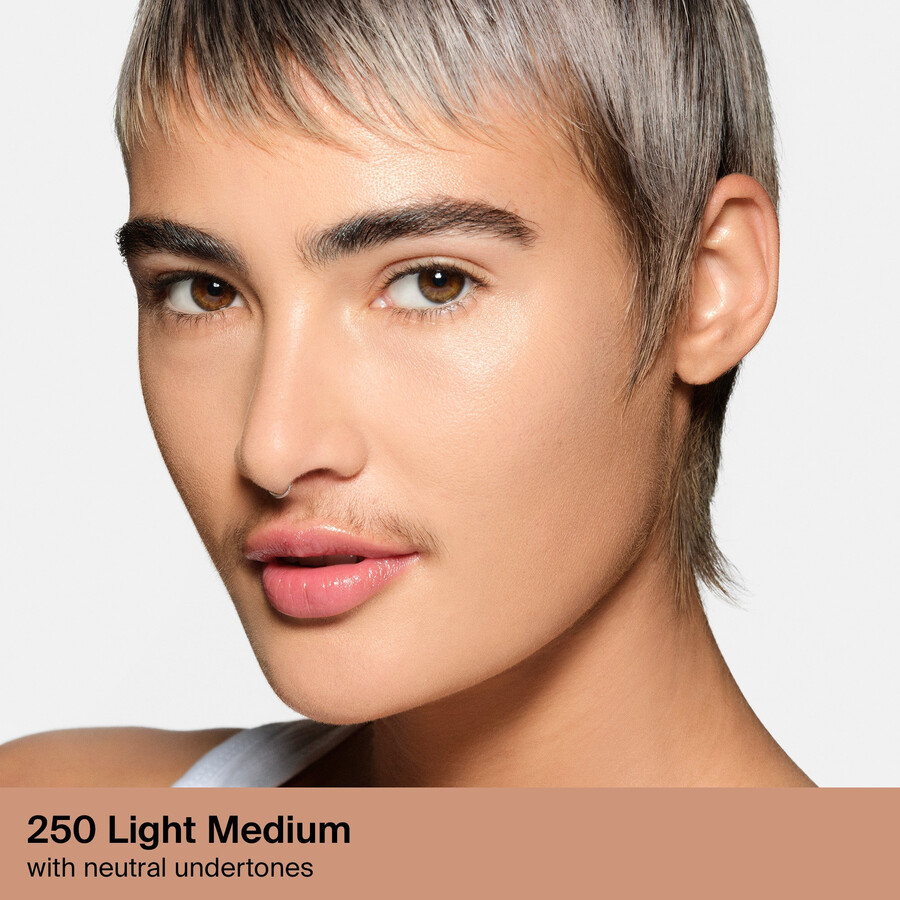 fundația triclone skin tech